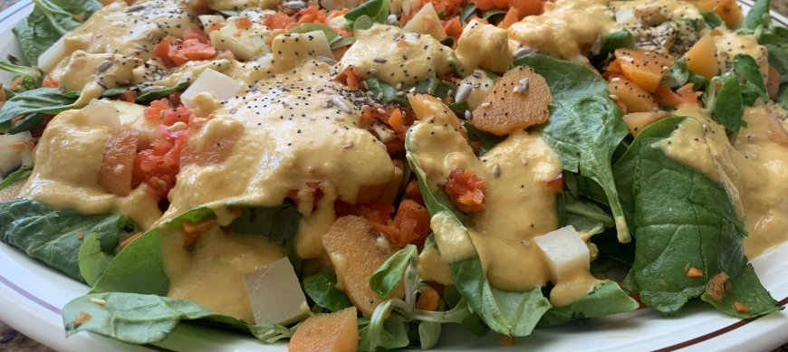 Ensalada detox con vinagreta de nisperos