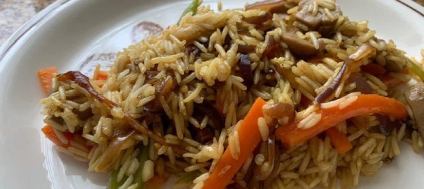 Arroz asiático con verduras