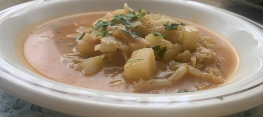 Sopa Armenia de repollo